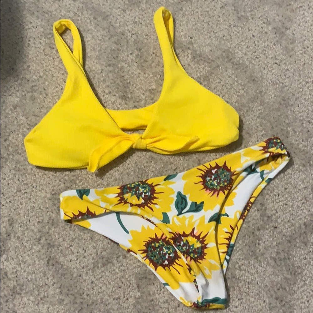 CUPSHE Swimsuit